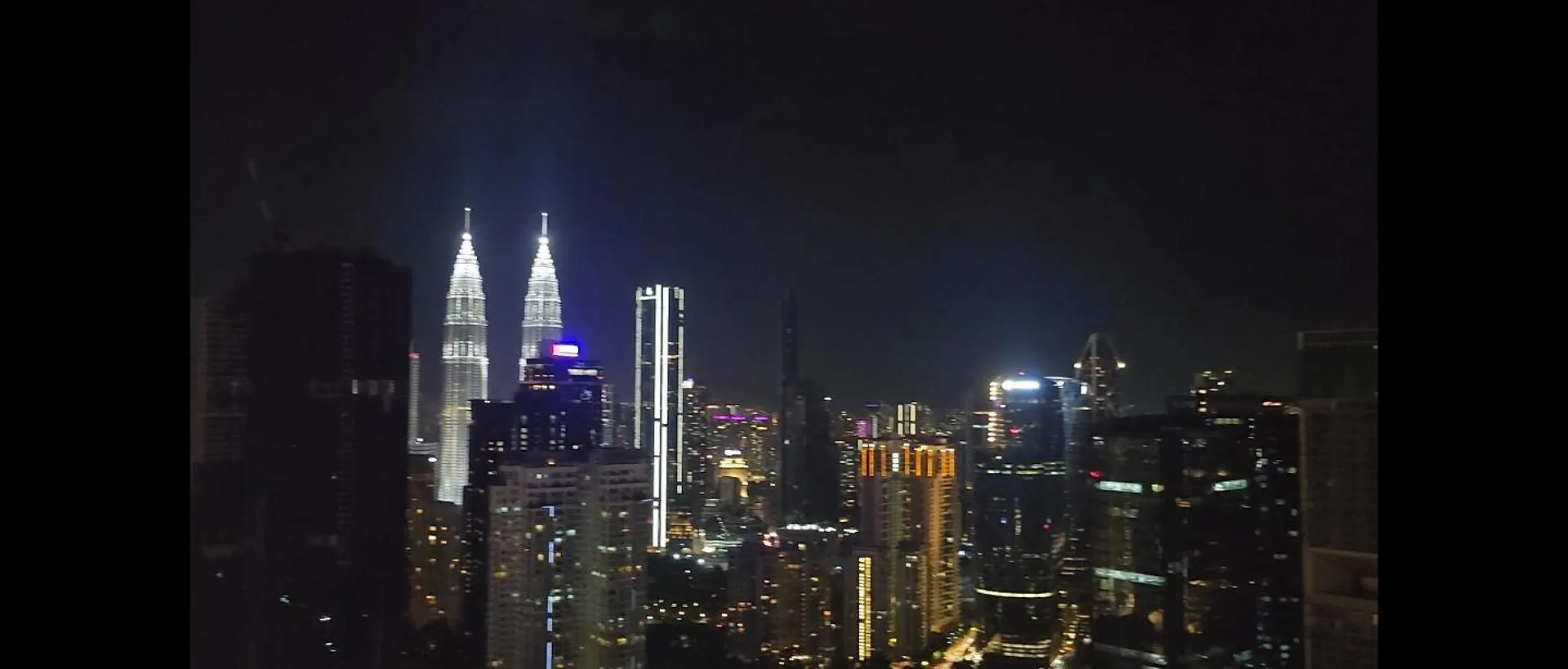 Agile Mb Service Suite At Pavilion Kuala Lumpur Appartement